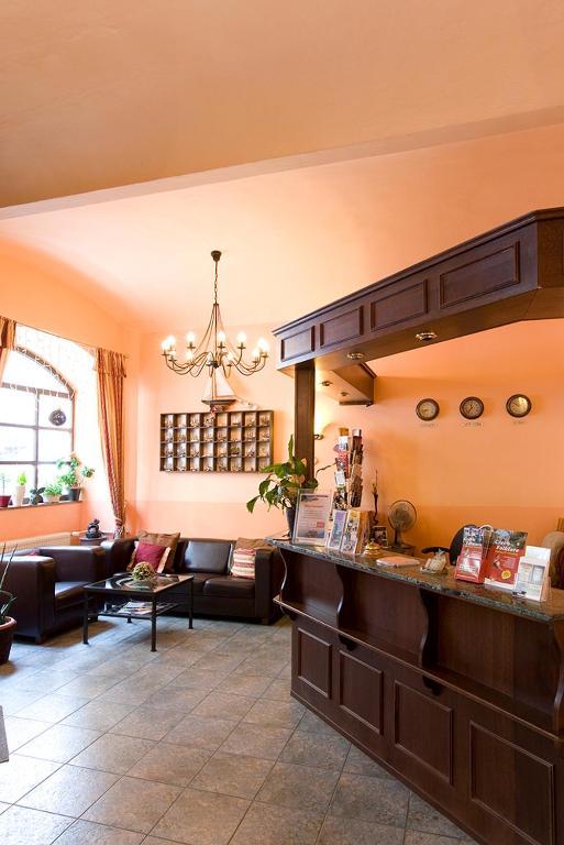 Hotel Columbo Praha Bagian luar foto