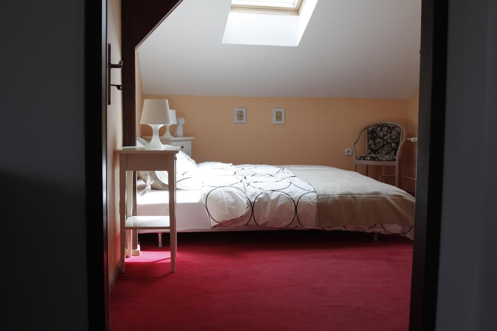 Hotel Columbo Praha Bagian luar foto
